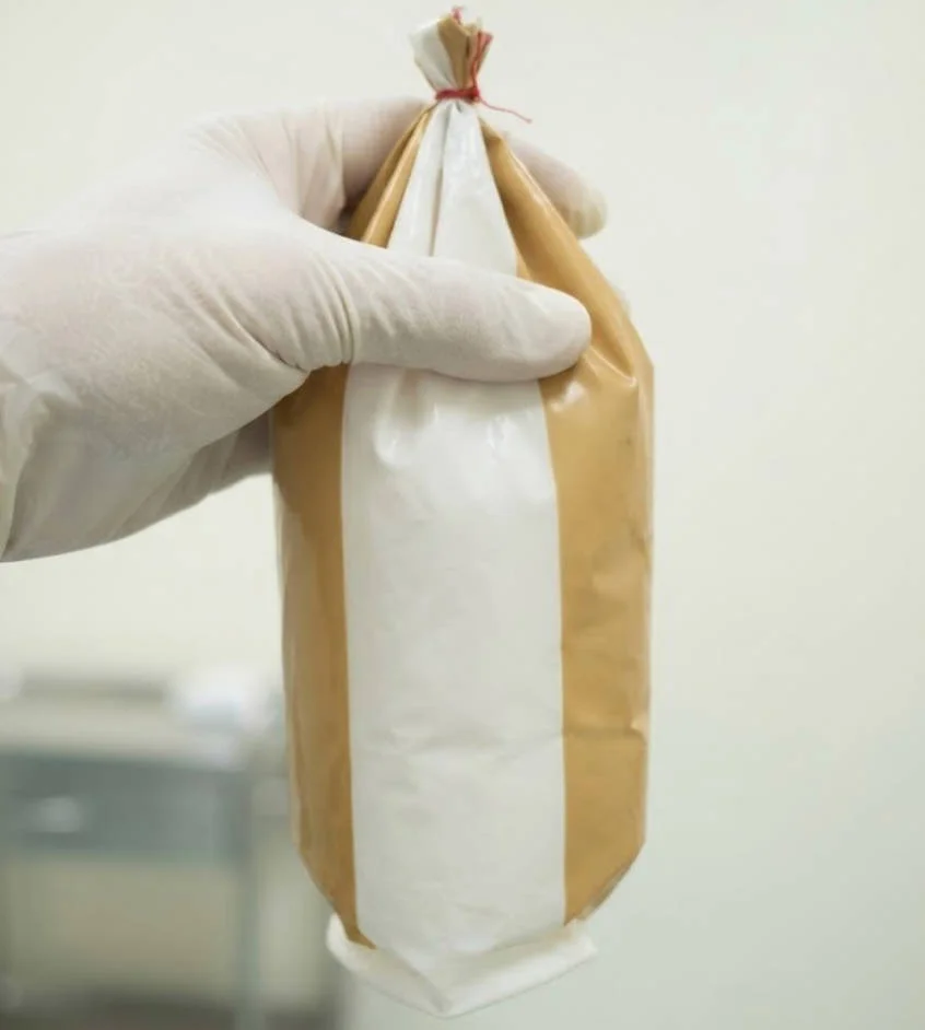レジ袋を二重にしてお湯を入れて口を縛った自作オナホ